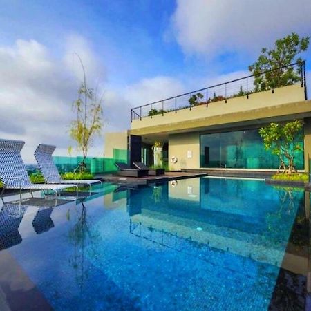 The Astra Suites Chiang Mai Exterior photo