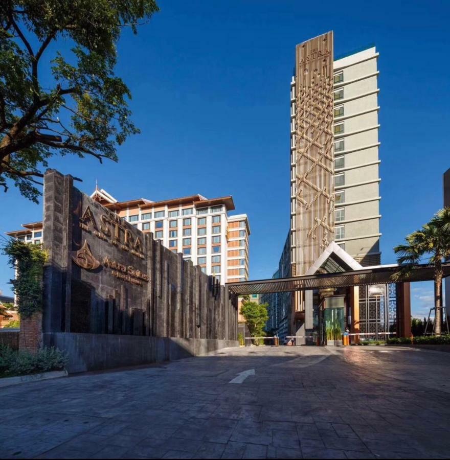 The Astra Suites Chiang Mai Exterior photo